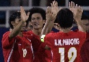 图文:[亚洲杯]越南VS阿联酋 越南队庆祝进球