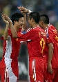 图文:[亚洲杯]中国5-1大马 孙祥祝贺韩鹏