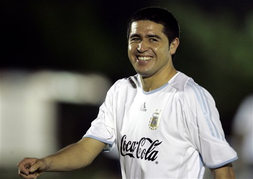 图文：阿根廷备战美洲杯决赛 里克尔梅一脸笑容