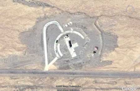 卫星曝光中国导弹基地 美国解读Google影像(图