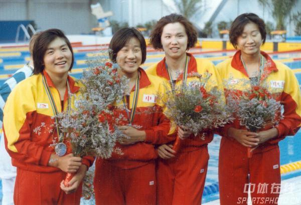 图文：1992年巴塞罗那奥运会 中国泳坛四朵金花