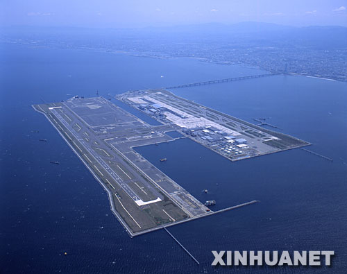 日本海上机场跑道(组图)