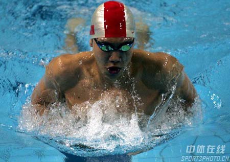图文:中国游泳国际邀请赛 国家队孙晗在比赛中