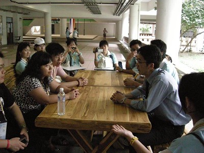 北京志愿者代表团与曼谷大运会志愿者部接洽志愿服务岗位