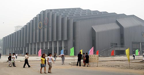 图文:农大体育馆完工 中国农业大学体育馆