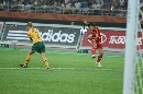 图文:[女足]中国1-3澳大利亚 刘亚莉射门