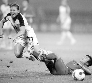 2007年中国女足世界杯第二天三场平局两个2比