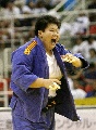 图文：佟文获柔道世锦赛+78公斤级冠军 怒吼