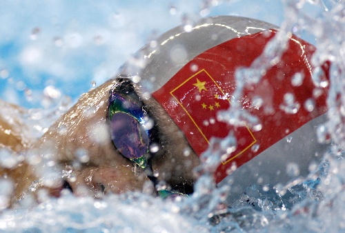 图文:现代五项世界杯总决赛 曹忠嵘获游泳第一