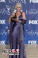 图：海伦米伦获颁迷你剧或电影类最佳女主角奖2