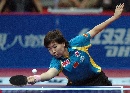图文:[乒乓球]亚锦赛女团3-0新加坡 李晓霞回球