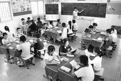 郑州5所中小学试行30人小班 推行需要30年(图