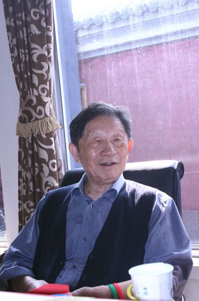 孙芳垂老人