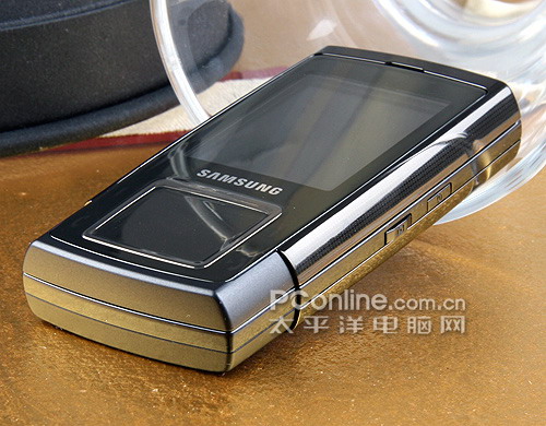 三星时尚滑盖手机e950