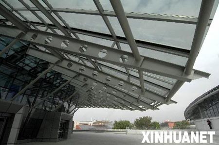 图文：北京工业大学体育馆即将竣工 外景一角
