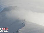 玉珠峰被云层笼罩