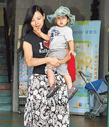 八卦频道 港台八卦   台湾知名节目制作人詹仁雄与女艺人陈孝萱办妥