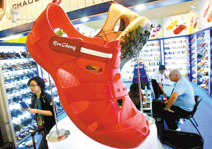 欧盟对华征高额反倾销税一年 中国鞋不提价(图