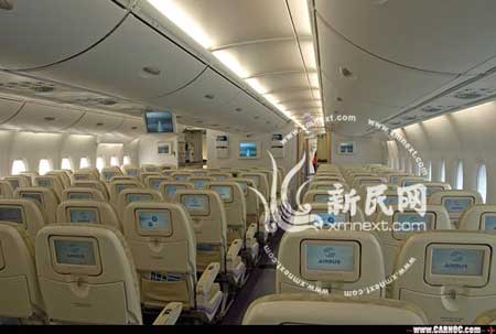 空客a380的3-4-3的普通舱,座位的距离同现有的空客的差不多 民航资源
