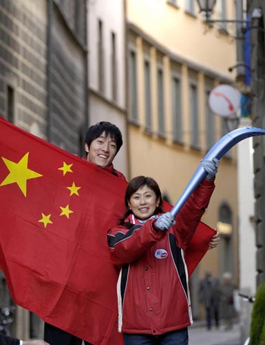 中国短道速滑队有大小两个"yang",大杨扬在盐湖城奥运会上夺得了两枚