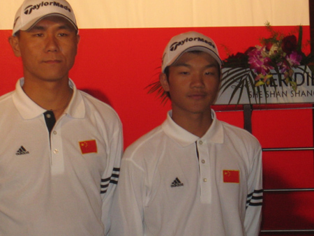 叶剑峰（右）是国家队代表球员