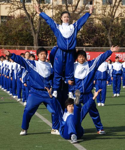 辽宁师范大学"迎奥运—大学生员阳光体育运动"成果汇报展演活动举行