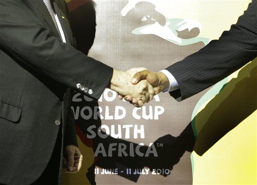 图文:世界杯预选赛分组抽签仪式 追求合作精神