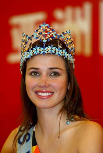 2004年世界小姐:秘鲁佳丽玛丽亚·朱丽亚·曼迪雅·加西亚(maria