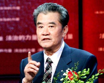四"护法英雄"曹大澄 古稀之年他选择正义卧底