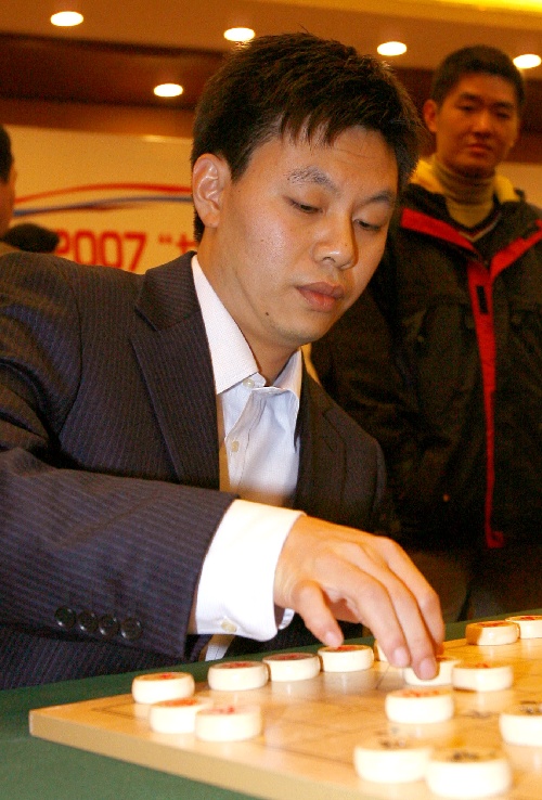 图文:全国象棋甲级联赛赛况 许银川助广东取胜