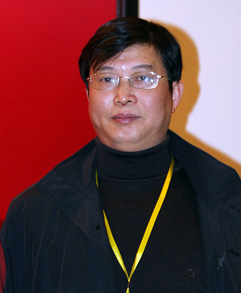 江西服装职业技术学院院长陈万龙