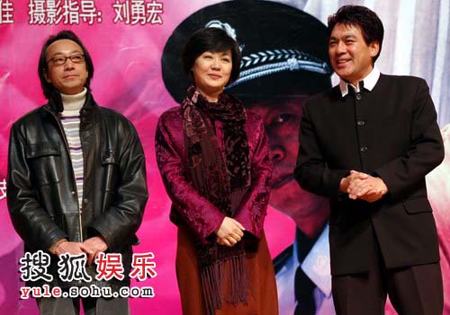 在北京大学隆重举行了首映式,导演路学长携朱时茂,丛珊等主创演员齐齐