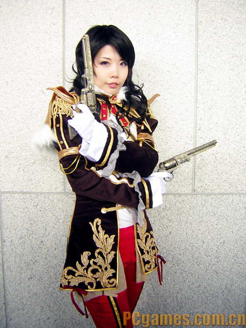 气质御姐扮演火枪萝莉COSPLAY秀