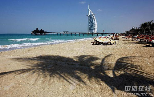 图文:阿联酋迪拜风景 海边沙滩美景