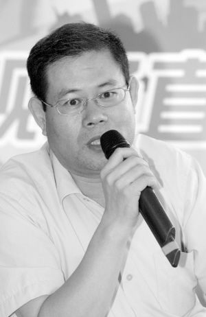 政协委员:天津港保税区航空城办公室主任董维