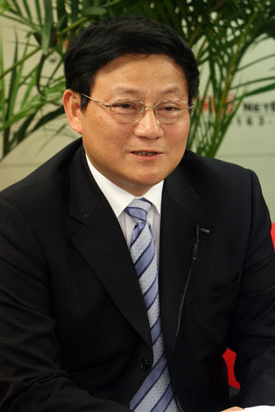 南昌市市长胡宪谈环保 称绿色生态引来中兴通讯