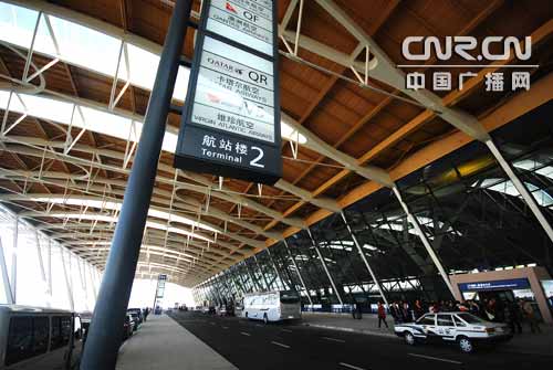 上海浦东机场2号航站楼今天正式启用(组图)