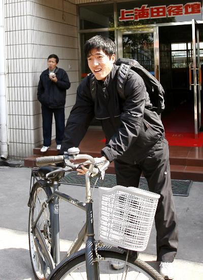 刘翔也骑自行车