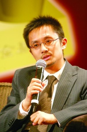 王加英