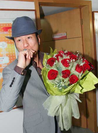 携新女友亮相申城秀恩爱 孙兴这一次绝不结婚