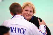 图文：女子10米气手枪决赛 法国枪手幸运夺冠
