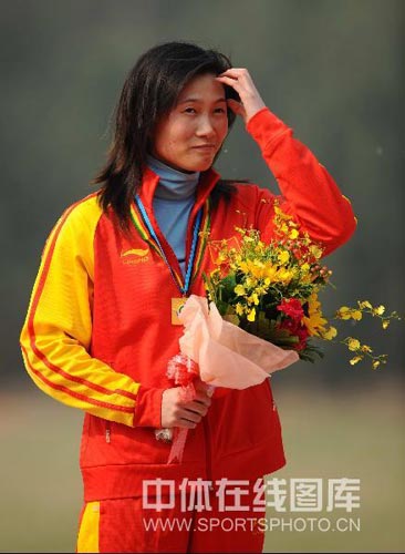 射击动态 2008射击世界杯系列赛 射击精彩图片 女飞碟双向75靶魏宁