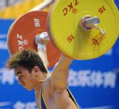 图文：举重全锦赛男子69公斤级 廖辉独占鳌头