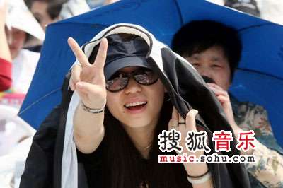 首届杭州西湖现代音乐节现场 胜利的歌迷