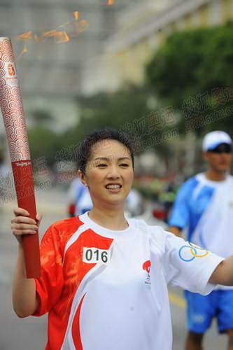 虽然不在香港火炬手名单之列,但有幸代表澳门传递火炬的她依然十分