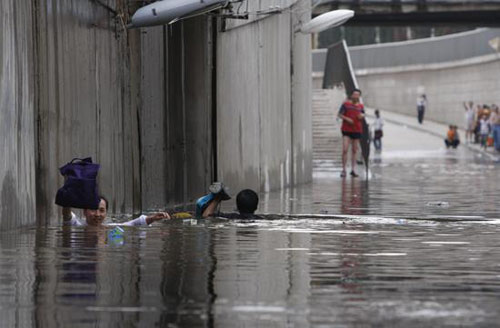 湖北遭特大暴雨袭击 78万人受灾3人死亡(组图)