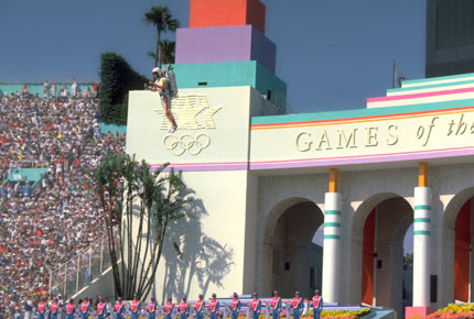 ͼ1984ɼ˻ῪĻʽ