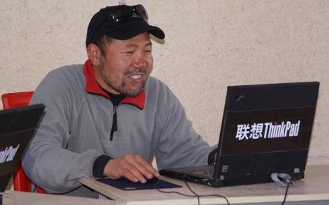 注：王勇峰队长在联想珠峰网吧用ThinkPad T61上网娱乐