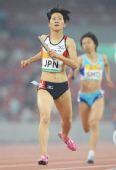 图文：中国田径赛女子4X400米接力 日本队冲刺