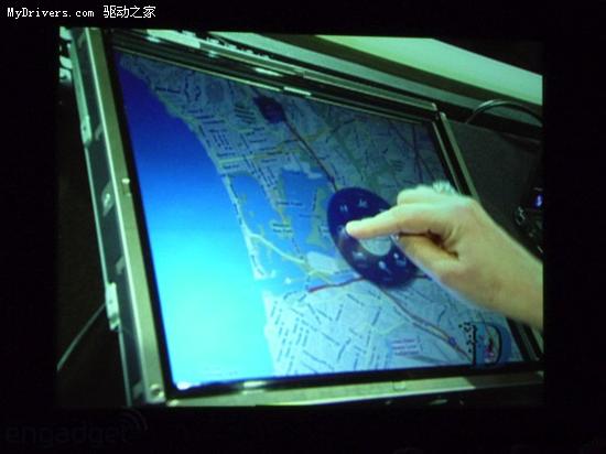 盖茨鲍尔默展示Windows 7触摸界面